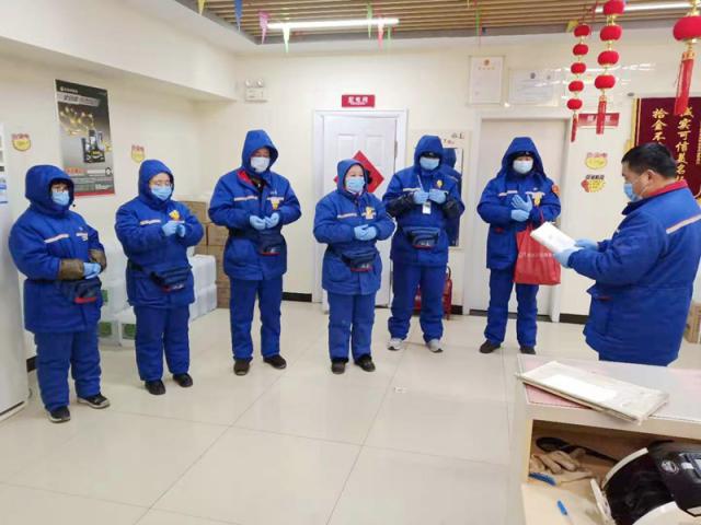 提升防護措施，全力堅守崗位-石化公司加油站早會宣傳疫情防控工作.jpg